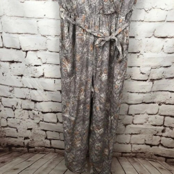 Free People Universal‎ Surplice Jumpsuit In Taupe - Picture 5 of 8